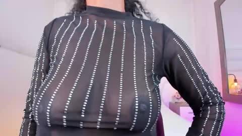 Snapshot of ellie_alves chatting on February 2025 06:21:01 PM Ellie online show from February 2025 06:21:01 PM