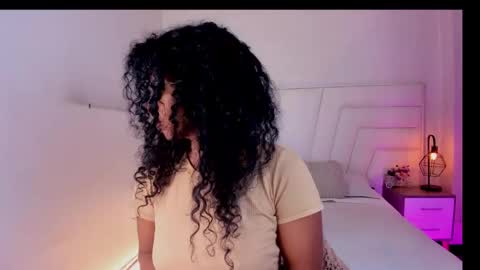 Snapshot of ellie_alves chatting on February 2025 01:10:02 PM Ellie online show from February 2025 01:10:02 PM