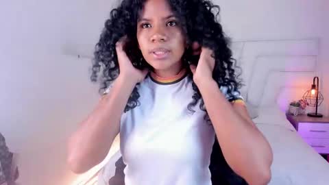 Snapshot of ellie_alves chatting on March 2025 12:05:02 PM Ellie online show from March 2025 12:05:02 PM