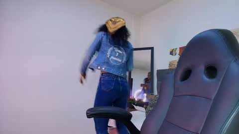 Snapshot of ellie_alves chatting on September 2025 11:55:01 AM Ellie online show from September 2025 11:55:01 AM