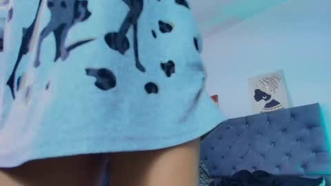 Snapshot of ellie_alves chatting on September 2025 01:45:01 PM Ellie online show from September 2025 01:45:01 PM