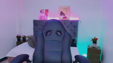 Snapshot of ellie_alves chatting on September 2025 12:08:02 PM Ellie online show from September 2025 12:08:02 PM