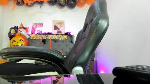 Snapshot of ellie_alves chatting on October 2025 12:07:02 PM Ellie online show from October 2025 12:07:02 PM