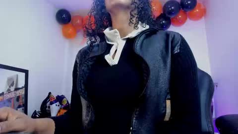 Snapshot of ellie_alves chatting on November 2025 02:29:02 PM Ellie online show from November 2025 02:29:02 PM