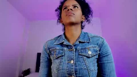 Snapshot of ellie_alves chatting on November 2025 12:28:01 PM Ellie online show from November 2025 12:28:01 PM