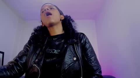 Snapshot of ellie_alves chatting on November 2025 01:11:01 PM Ellie online show from November 2025 01:11:01 PM