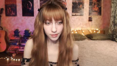 ellie_friendly online show from December 2024 11:46:01 PM