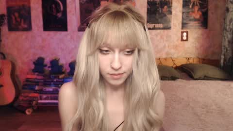 ellie_friendly online show from February 2025 12:16:02 PM