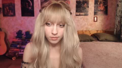 ellie_friendly online show from February 2025 12:15:02 PM