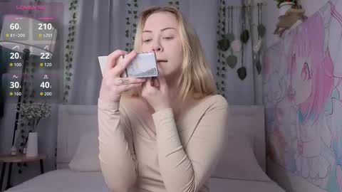 Snapshot of ellie_hollow chatting on March 2026 08:09:02 AM Ellie online show from March 2026 08:09:02 AM