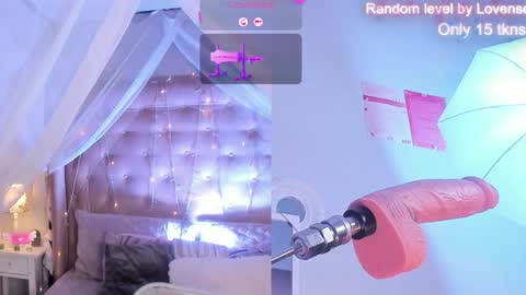  Ellie Jhonson  online show from February 2025 06:02:02 PM