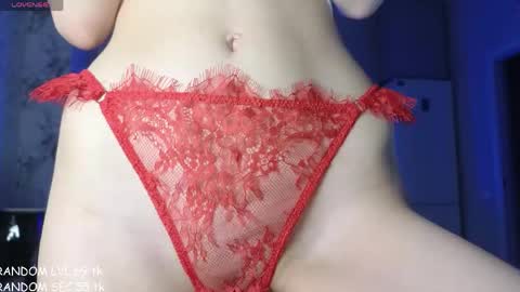 Snapshot of ellie_kimi chatting on June 2026 10:32:02 AM Ellie online show from June 2026 10:32:02 AM