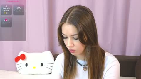 Snapshot of ellie_miller_ chatting on June 2026 06:47:01 PM ellie online show from June 2026 06:47:01 PM