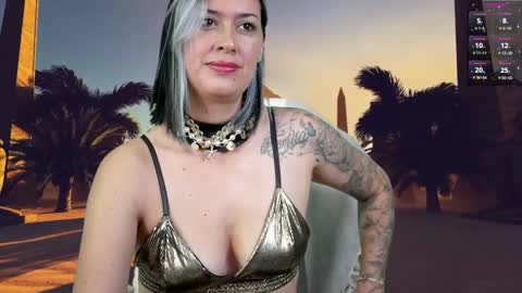 Ellie Ramos online show from November 2025 01:35:02 PM