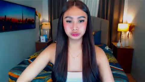 ellie online show from February 2025 07:09:01 PM