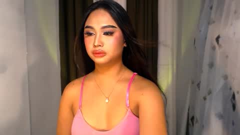 ellie online show from November 2025 03:00:02 PM