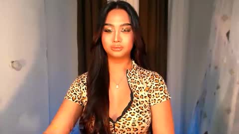 ellie online show from November 2025 06:21:02 PM