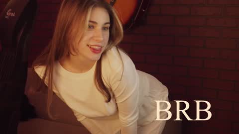 elliecutes online show from January 2025 08:45:02 AM