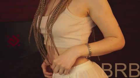 elliecutes online show from February 2025 11:47:02 AM