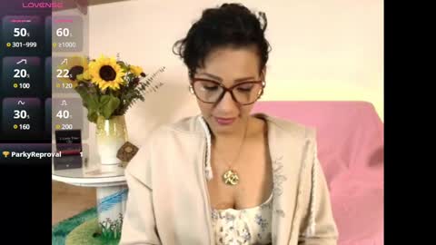 Snapshot of elliee1 chatting on February 2025 04:16:01 PM elliee1 online show from February 2025 04:16:01 PM