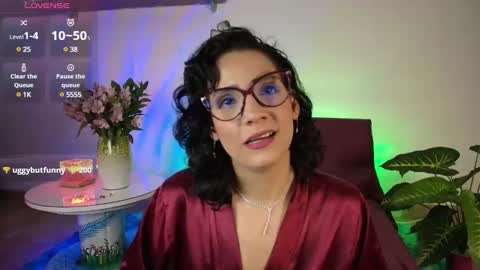 Snapshot of elliee1 chatting on March 2025 05:28:02 PM elliee1 online show from March 2025 05:28:02 PM