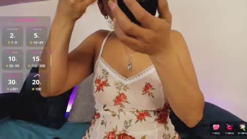 Snapshot of elliee1 chatting on November 2025 12:49:01 PM elliee1 online show from November 2025 12:49:01 PM