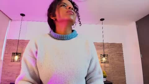 Snapshot of elliee_alves chatting on July 2026 01:34:02 PM elliee_alves online show from July 2026 01:34:02 PM