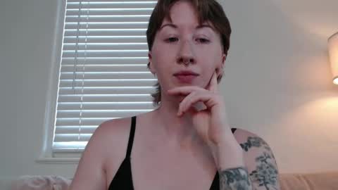 Ellie Rowyn online show from October 2025 08:51:01 PM