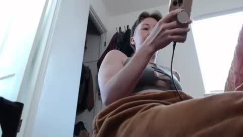 Snapshot of ellierowyn chatting on May 2026 07:22:02 PM Ellie Rowyn online show from May 2026 07:22:02 PM