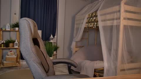 Elin online show from June 2026 10:51:02 AM