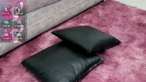 Elliot Stone online show from October 2025 03:52:02 AM