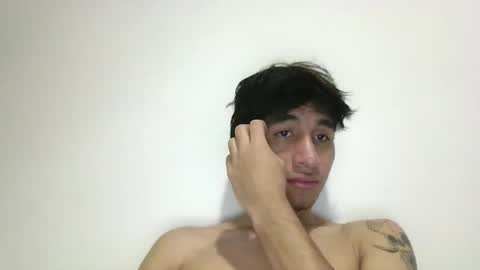 elliotazert online show from February 2026 12:09:01 AM