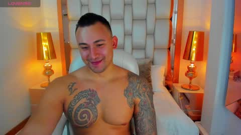 E L L I O T    V E L E Z online show from December 2024 08:39:01 PM