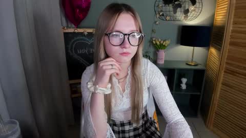 elliup online show from October 2025 08:34:02 AM