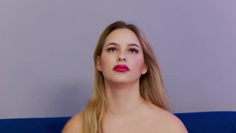 Elsa Jean online show from October 2025 02:26:02 AM