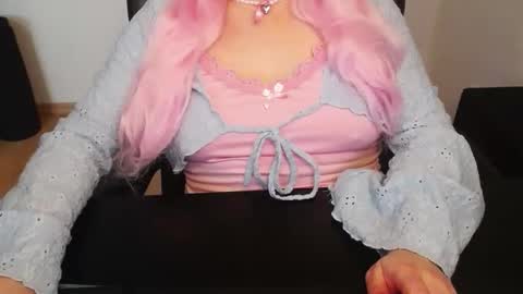 Elly online show from April 2026 06:33:01 AM