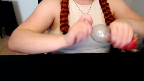 Elly online show from June 2026 12:07:02 PM