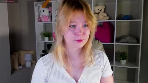 ellya_castro online show from September 2025 12:10:01 AM