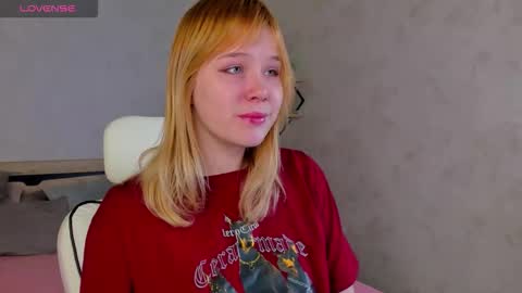 ellya_castro online show from November 2025 12:32:01 AM