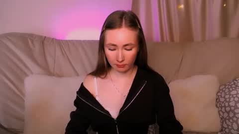  Elly  online show from February 2026 03:27:01 AM