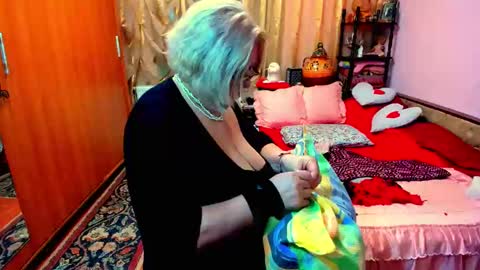 ellyhot53 online show from March 2025 03:26:01 PM