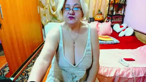 ellyhot53 online show from October 2025 03:18:02 PM