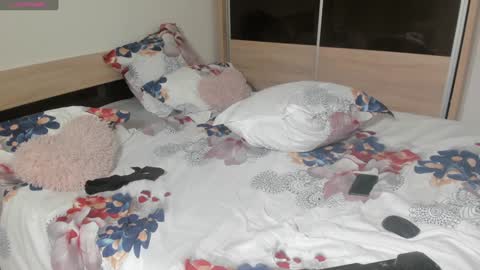 ellslimdoll online show from January 2025 12:33:01 AM