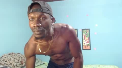 elmiltonnjakee online show from April 2026 04:12:01 PM