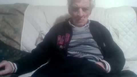 elmo191271 online show from February 2026 07:10:01 PM