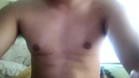 Estoy usando Telegram  online show from February 2025 05:15:01 PM