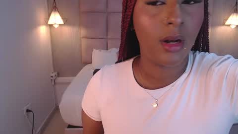 Snapshot of elodi_brown chatting on July 2026 10:56:01 PM Elodi online show from July 2026 10:56:01 PM