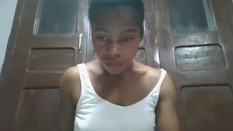 elodie228680 online show from May 2026 05:12:02 AM