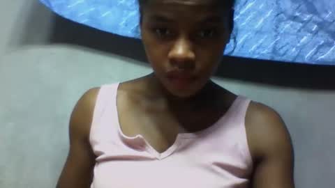 elodie228680 online show from May 2026 05:02:02 AM
