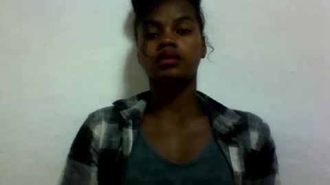 elodie228680 online show from June 2026 04:15:01 AM